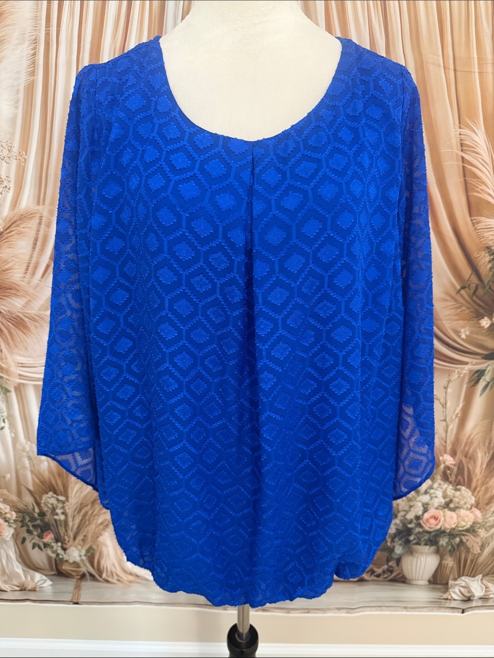 AGB Cobalt Blue Geometric Scoop Neck Blouse